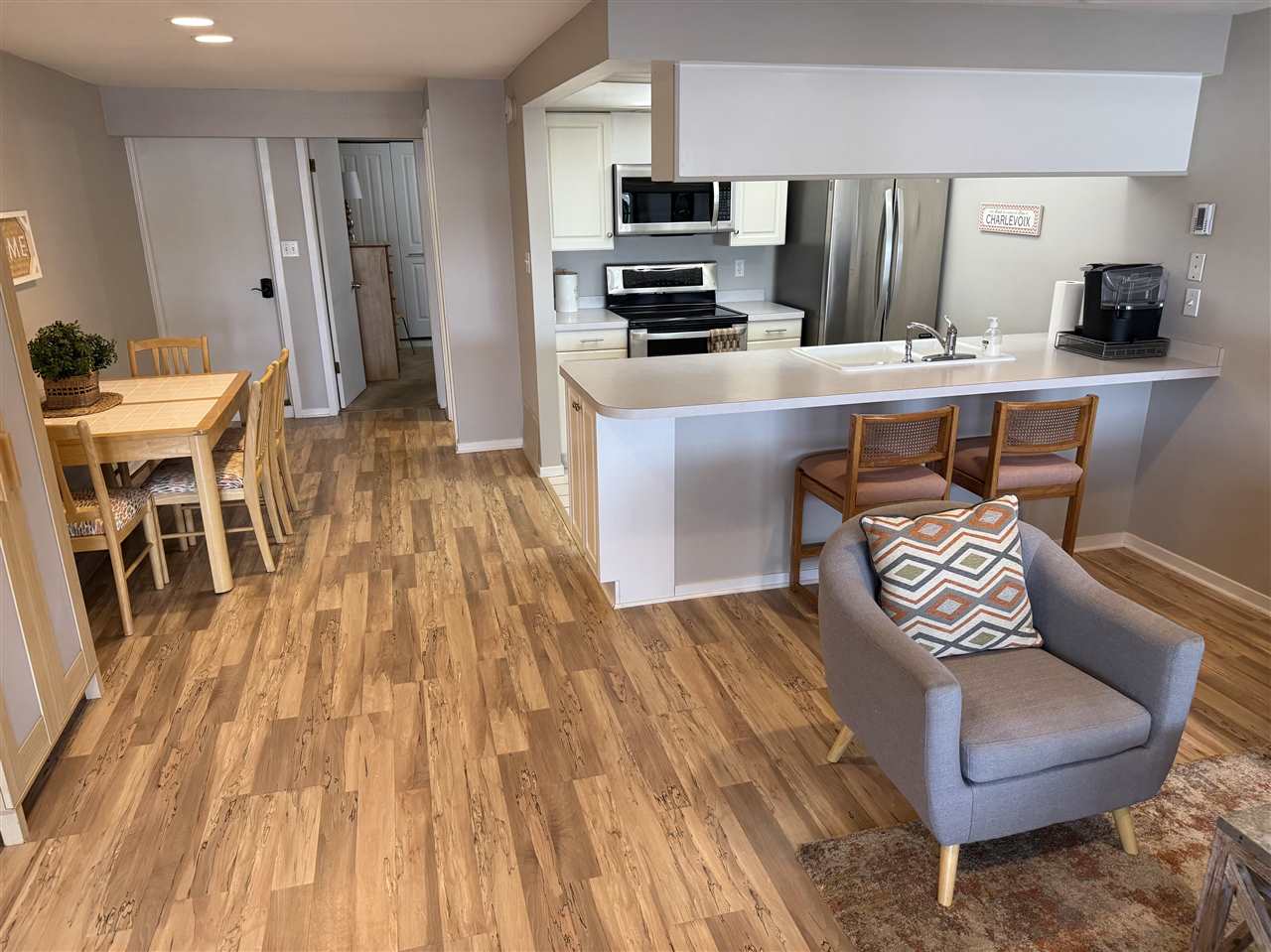 107 Belvedere Avenue Charlevoix MI 49720-0000