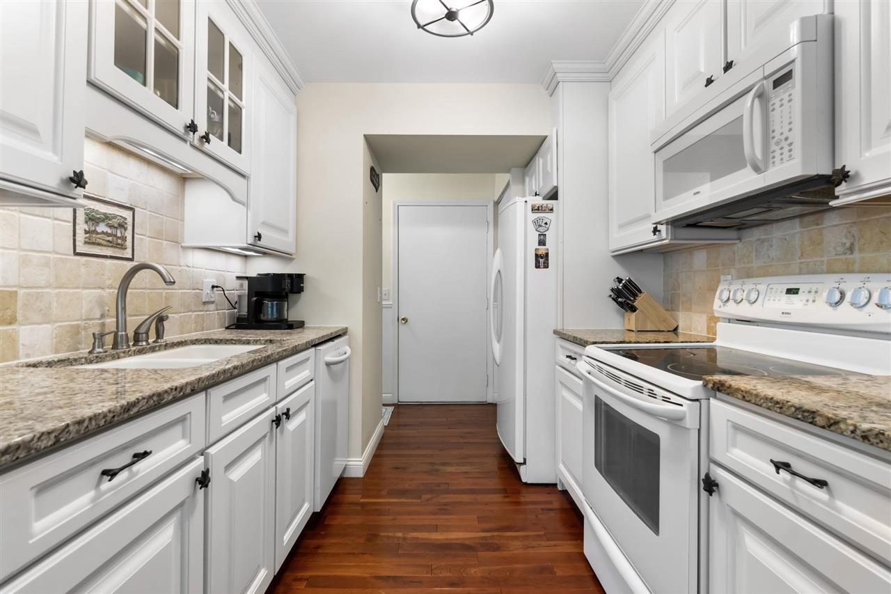 1185 Hideaway Valley Unit 39 Harbor Springs MI 49740