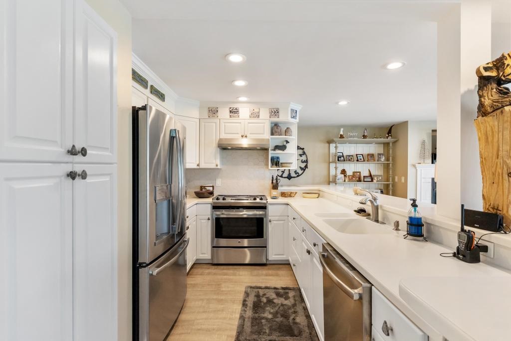 105 Park Avenue Charlevoix MI 49720