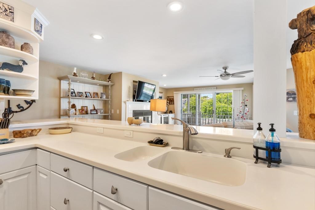 105 Park Avenue Charlevoix MI 49720