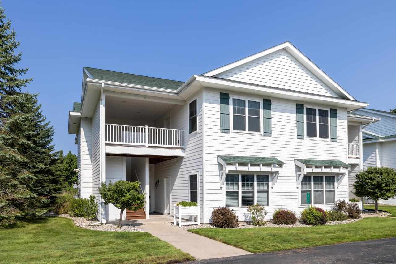 09545 Summerhouse Drive Charlevoix MI 49720