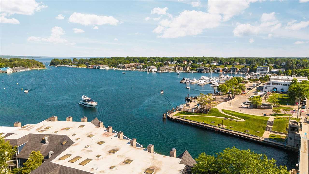 13401 Creekside Lane Charlevoix MI 49720