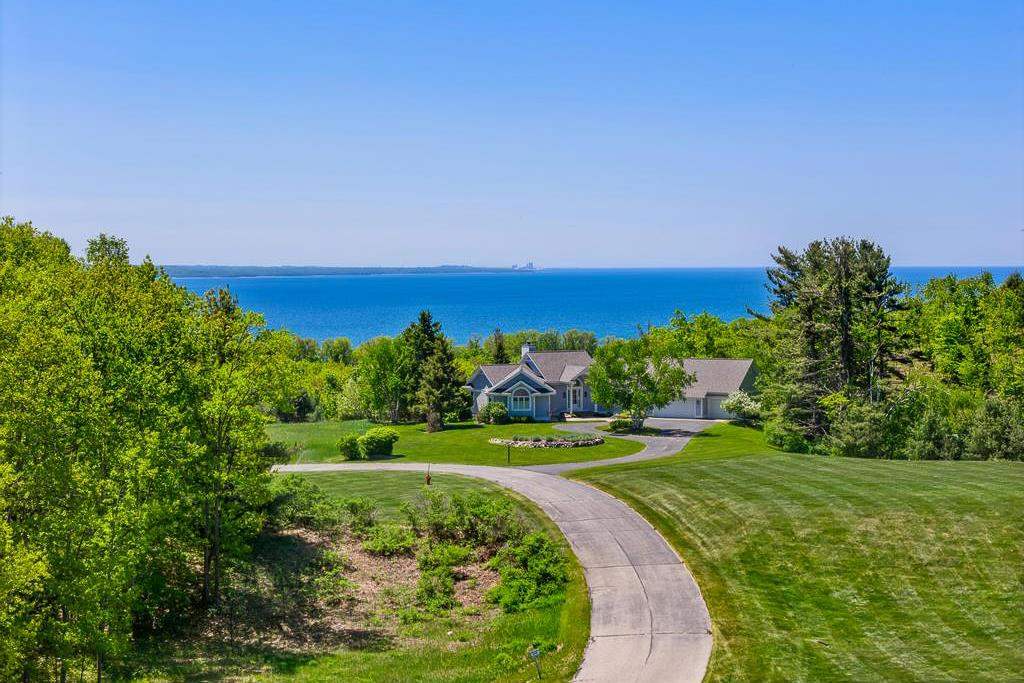 5365 Windward Passage Harbor Springs MI 49740