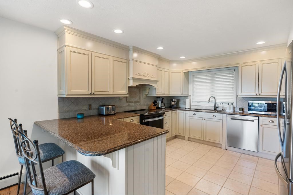 5365 Windward Passage Harbor Springs MI 49740