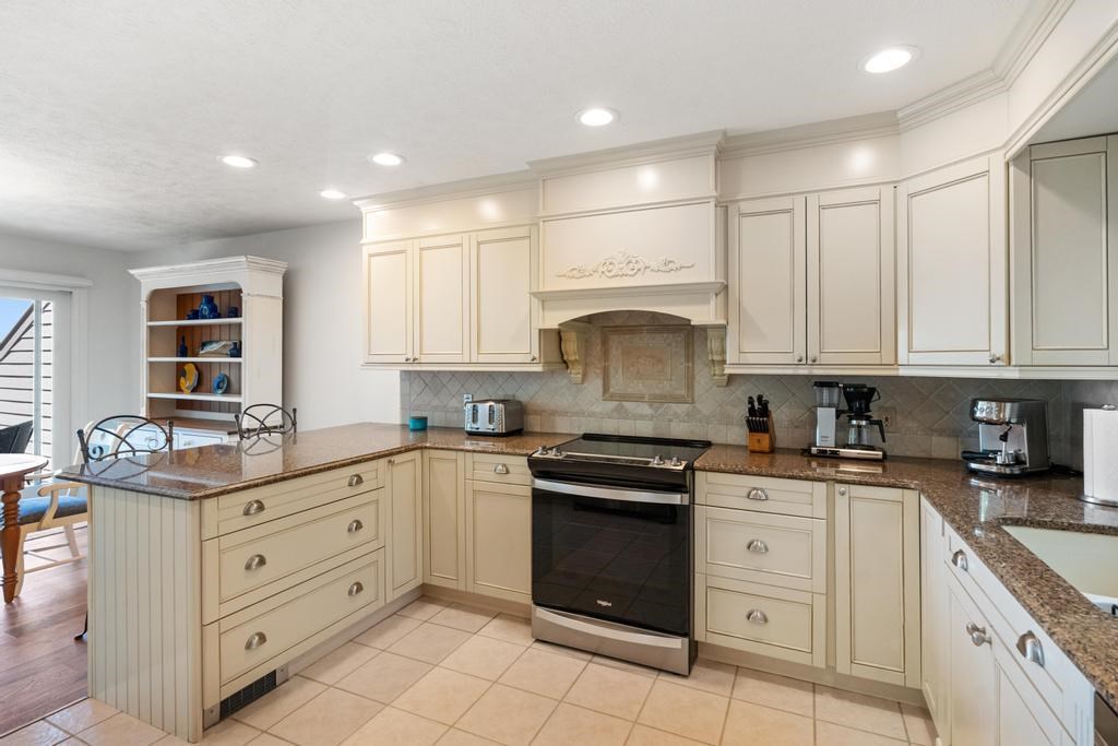 5365 Windward Passage Harbor Springs MI 49740