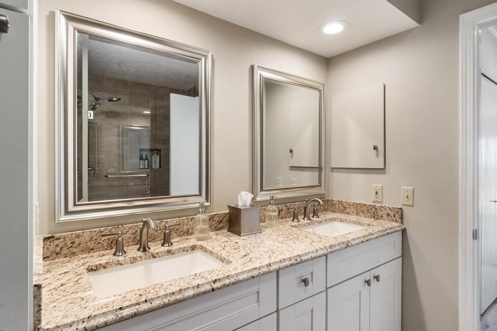 5365 Windward Passage Harbor Springs MI 49740
