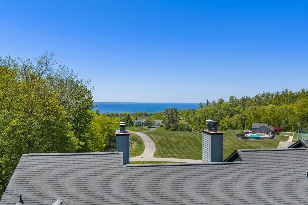 5365 Windward Passage Harbor Springs MI 49740