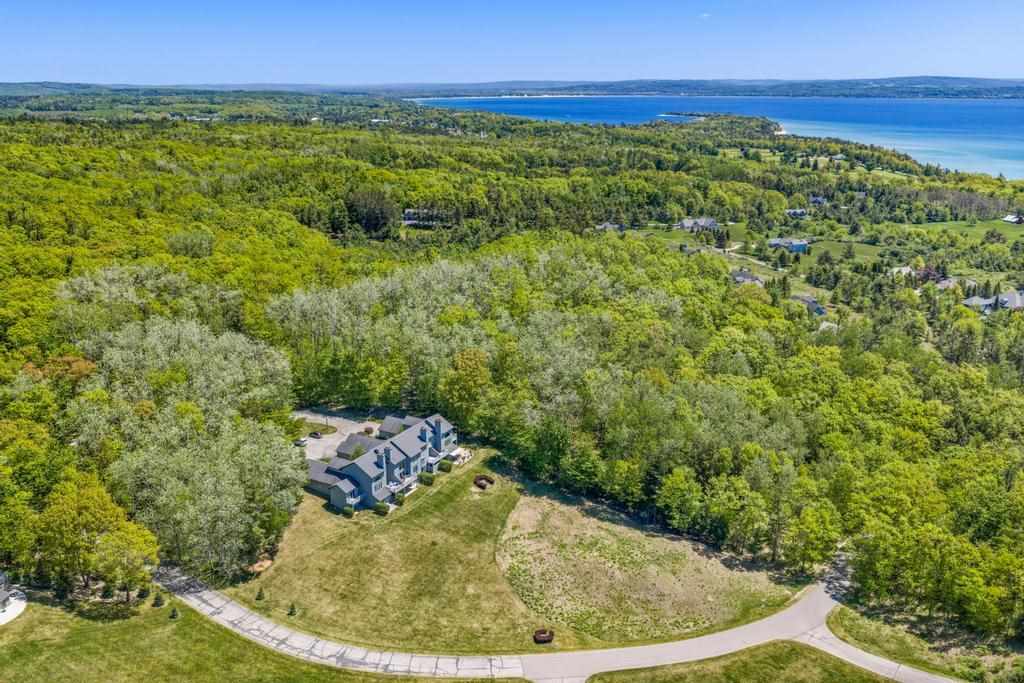 5365 Windward Passage Harbor Springs MI 49740
