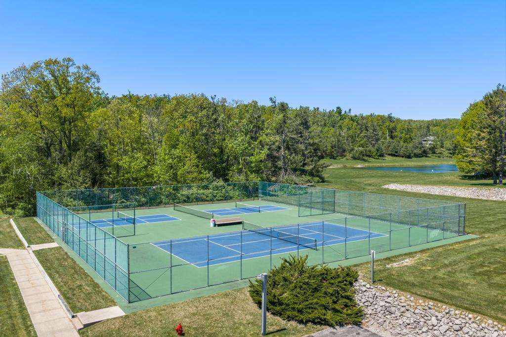 5365 Windward Passage Harbor Springs MI 49740