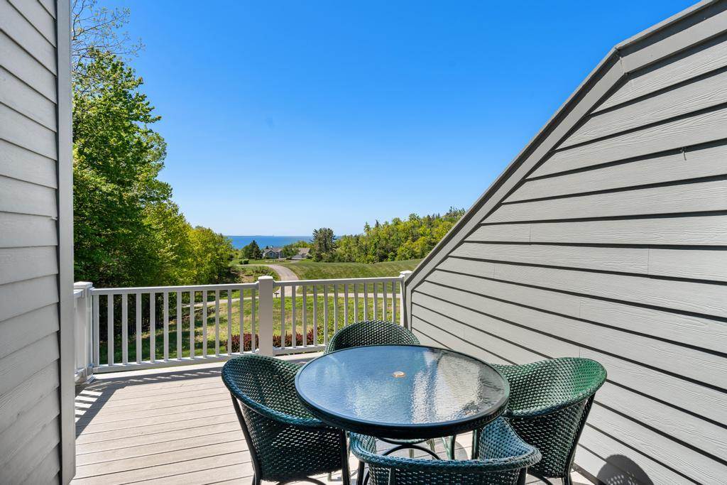 5365 Windward Passage Harbor Springs MI 49740