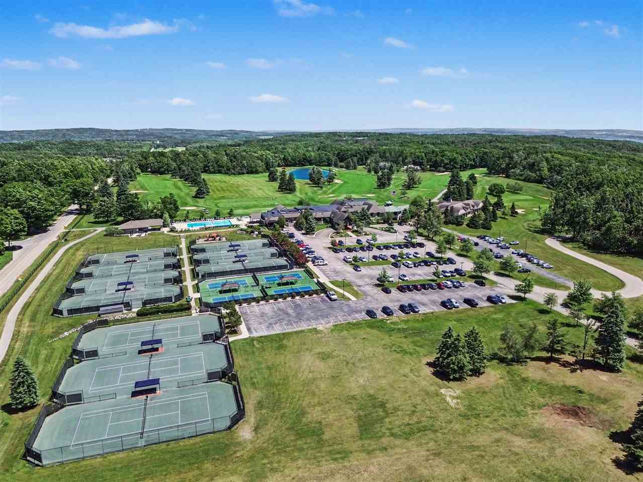 811 Fairways Drive Harbor Springs MI 49740