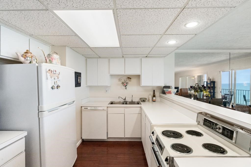 103 W Dixon Avenue Charlevoix MI 49720