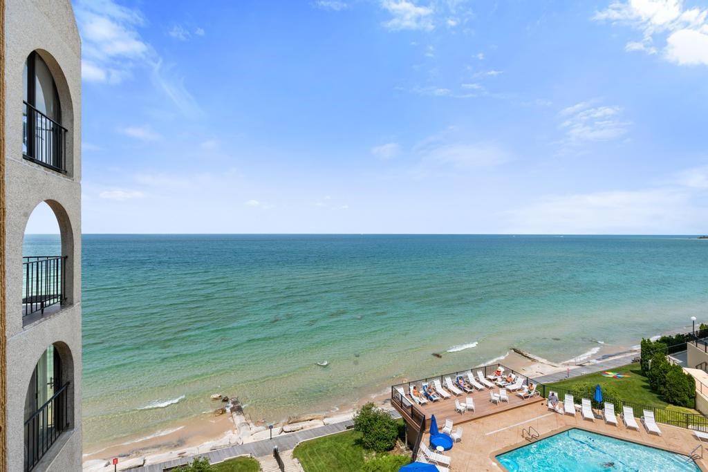 103 W Dixon Avenue Charlevoix MI 49720