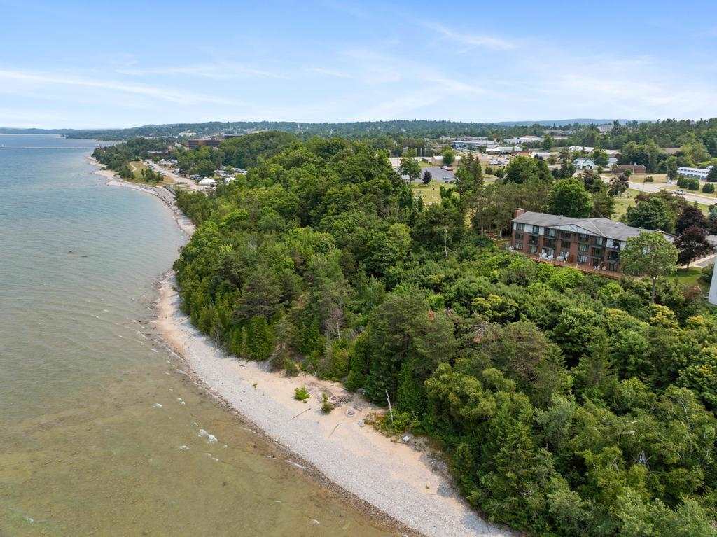 1134 Charlevoix Avenue Petoskey MI 49770
