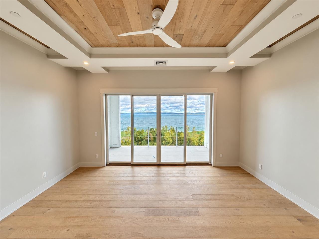 603 Lakeview Drive Bay Harbor MI 49770