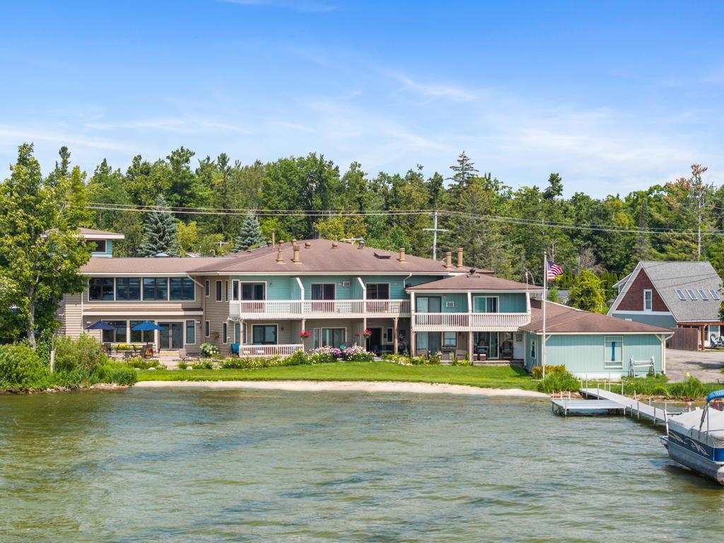 4444 Oden Road Alanson MI 49706