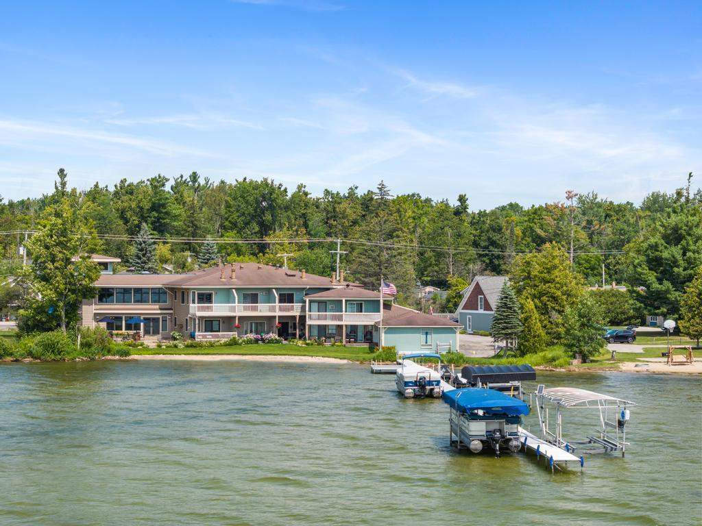 4444 Oden Road Alanson MI 49706
