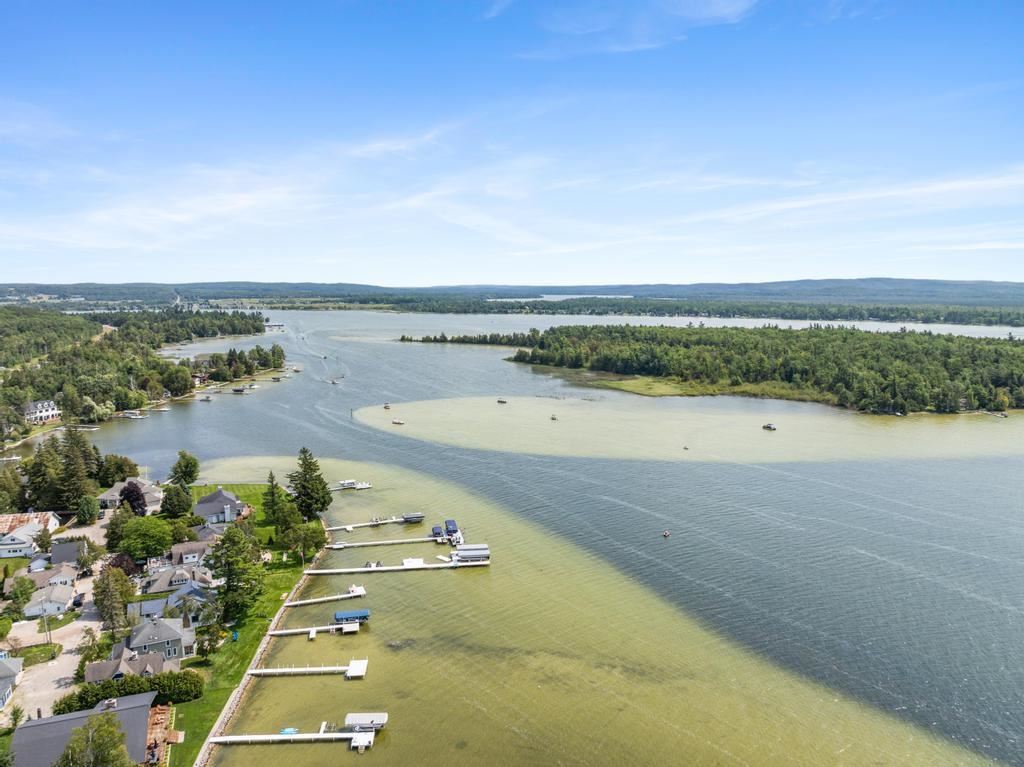 4444 Oden Road Alanson MI 49706