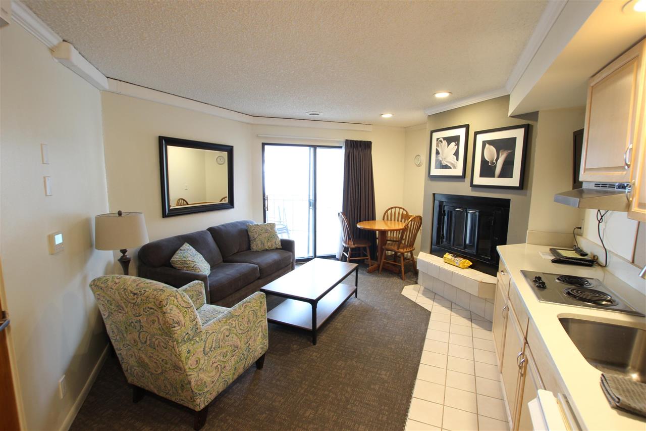 104 W Dixon Avenue Charlevoix MI 49720