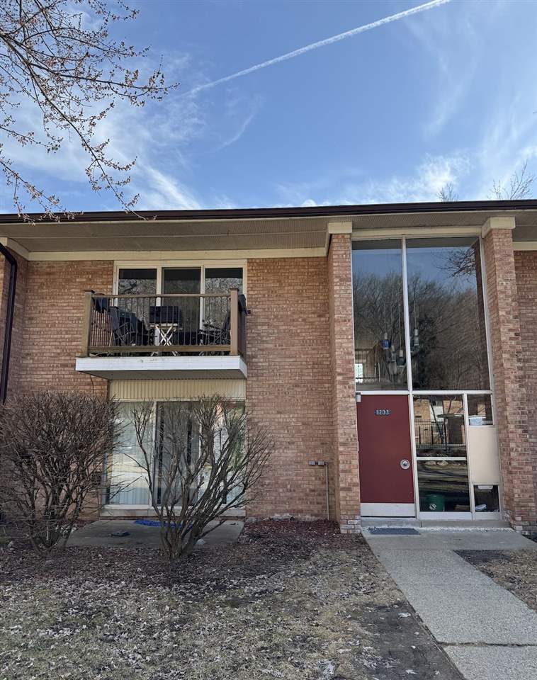 1233 Island Drive Ann Arbor MI 48105