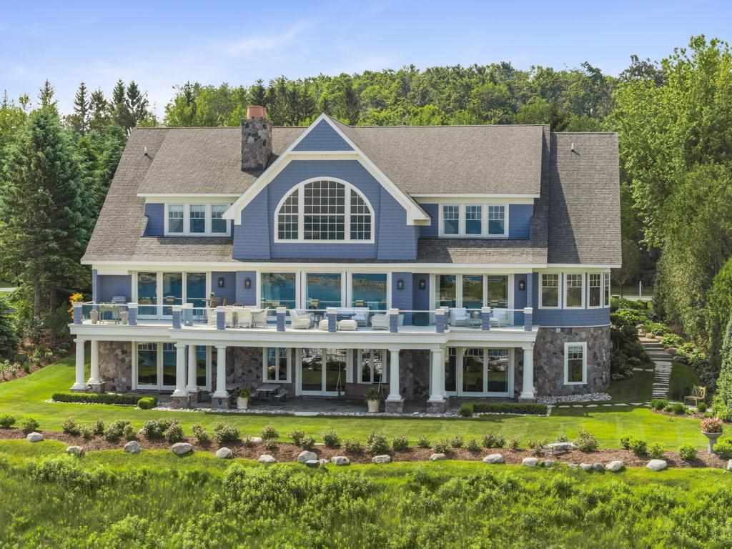 4440 Vista Drive Bay Harbor MI 49770