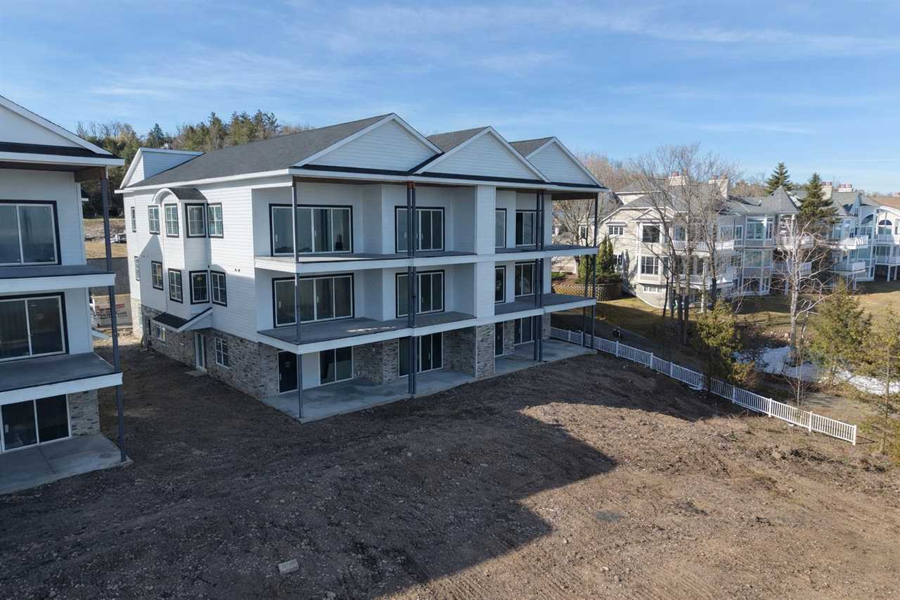 603 Lakeview Drive Bay Harbor MI 49770