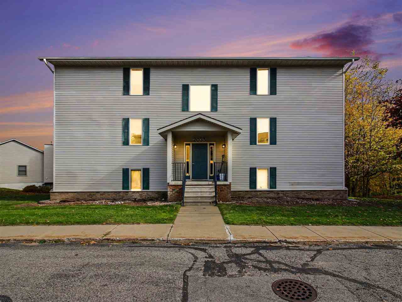 2035 Woods Lane Petoskey MI 49770