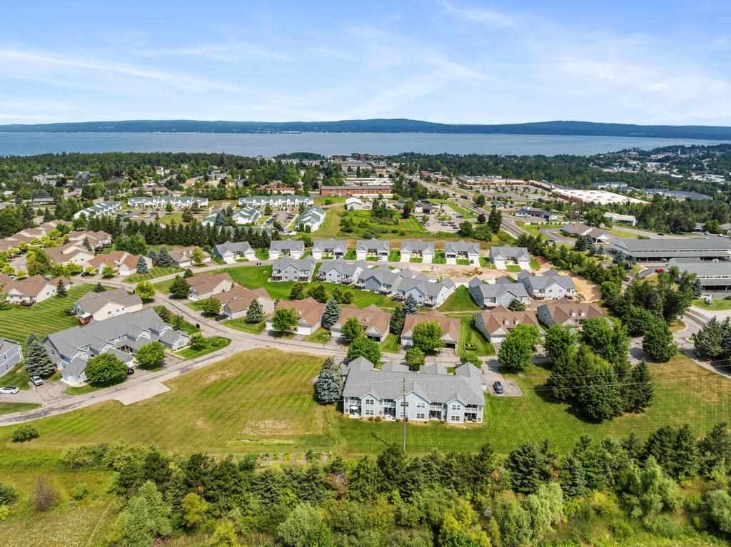 1491 Castle Drive Petoskey MI 49770