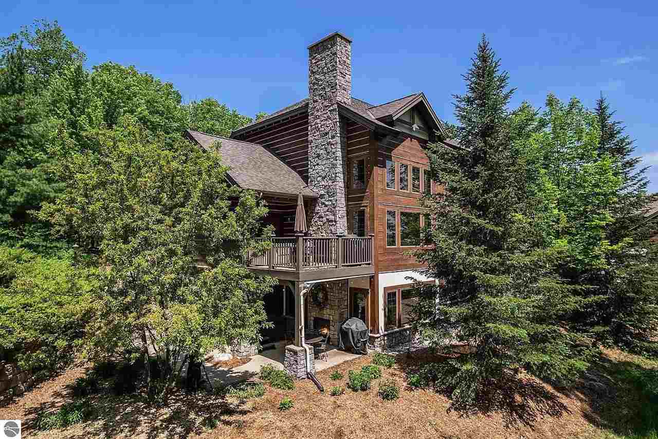 01690-1B E Strasse Private Boyne City MI 49712