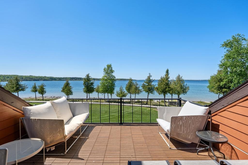 4000 Hemingway Pointe #56 East Jordan MI 49727