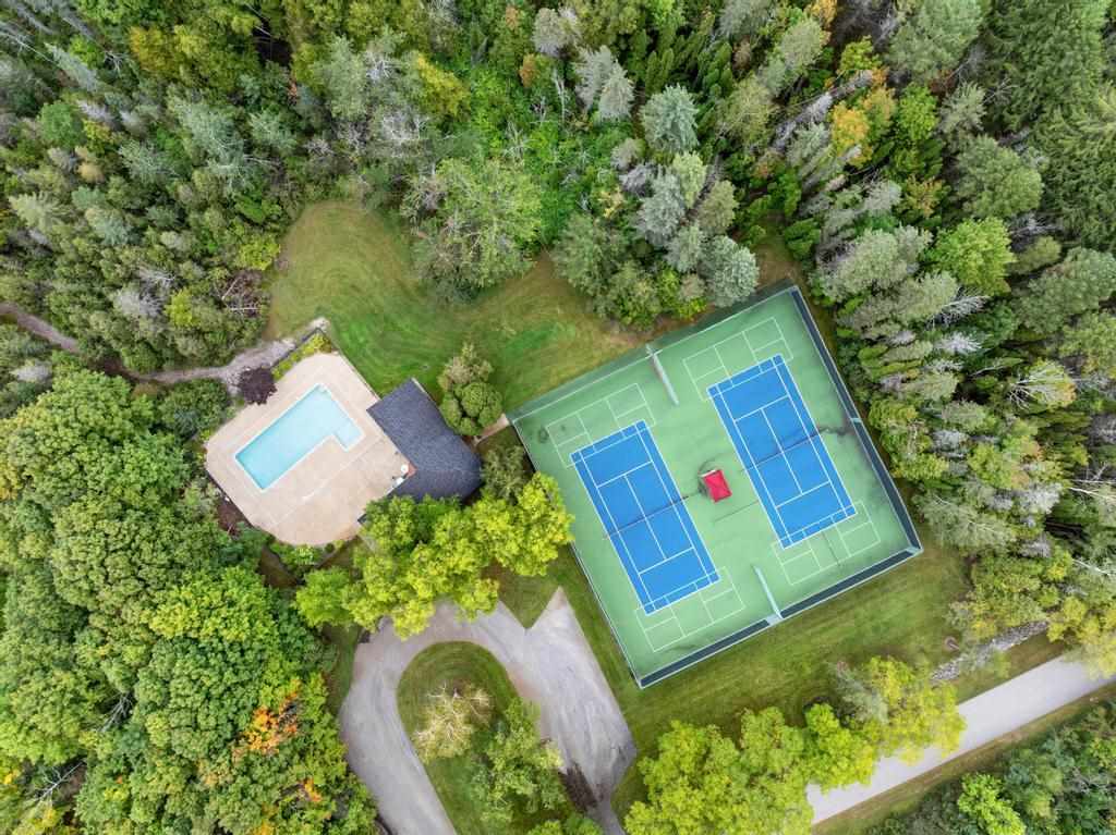 4000 Hemingway Pointe #56 East Jordan MI 49727