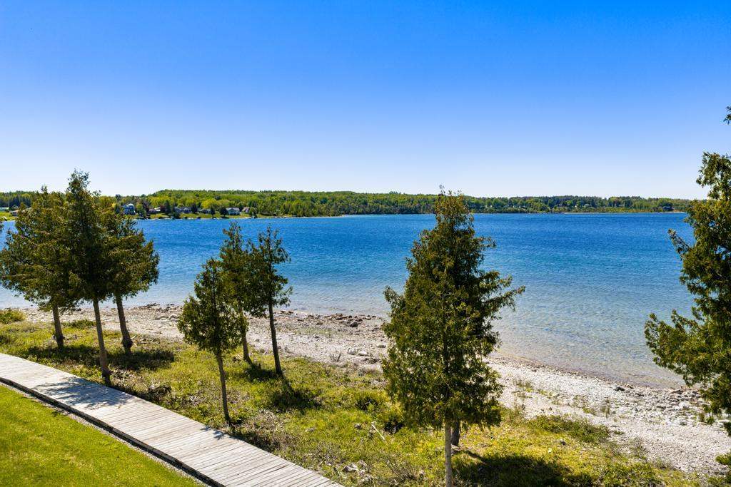 4000 Hemingway Pointe #56 East Jordan MI 49727