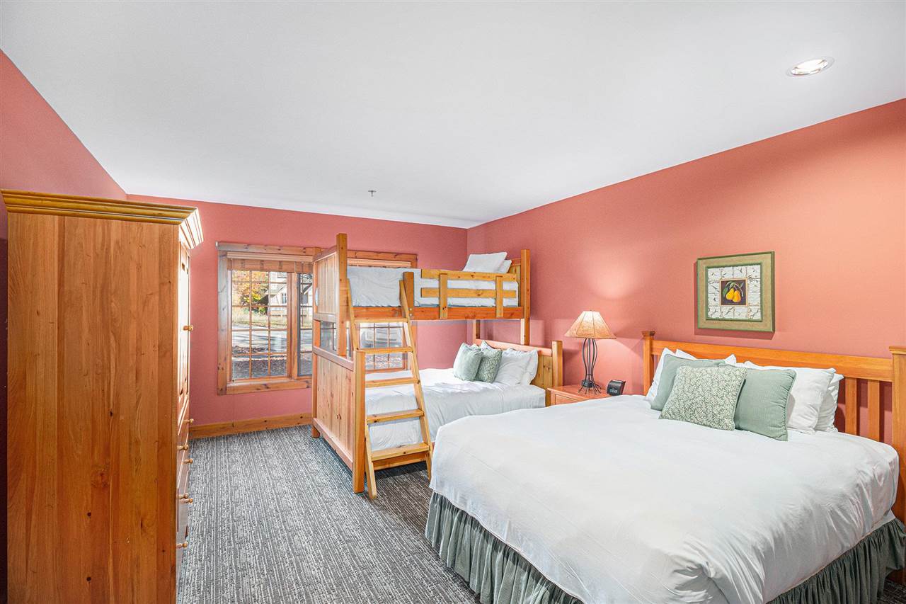 5134 Alpine Overpass Harbor Springs MI 49740