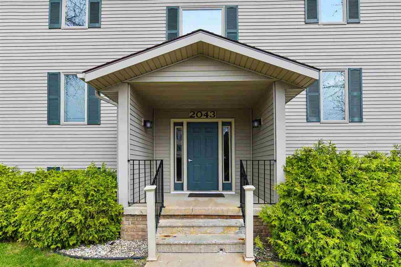 2043 Woods Lane Petoskey MI 49770