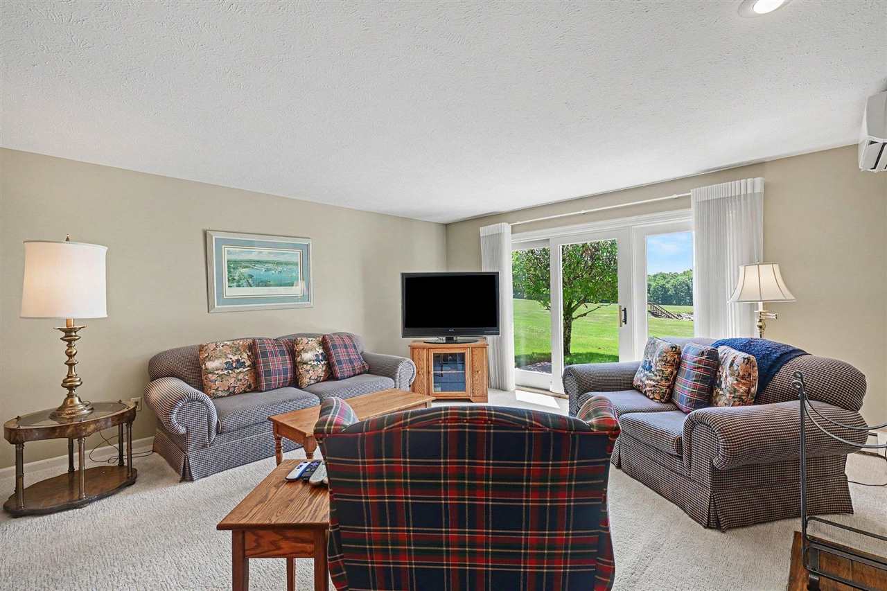 5463 Windigo Harbor Springs MI 49740