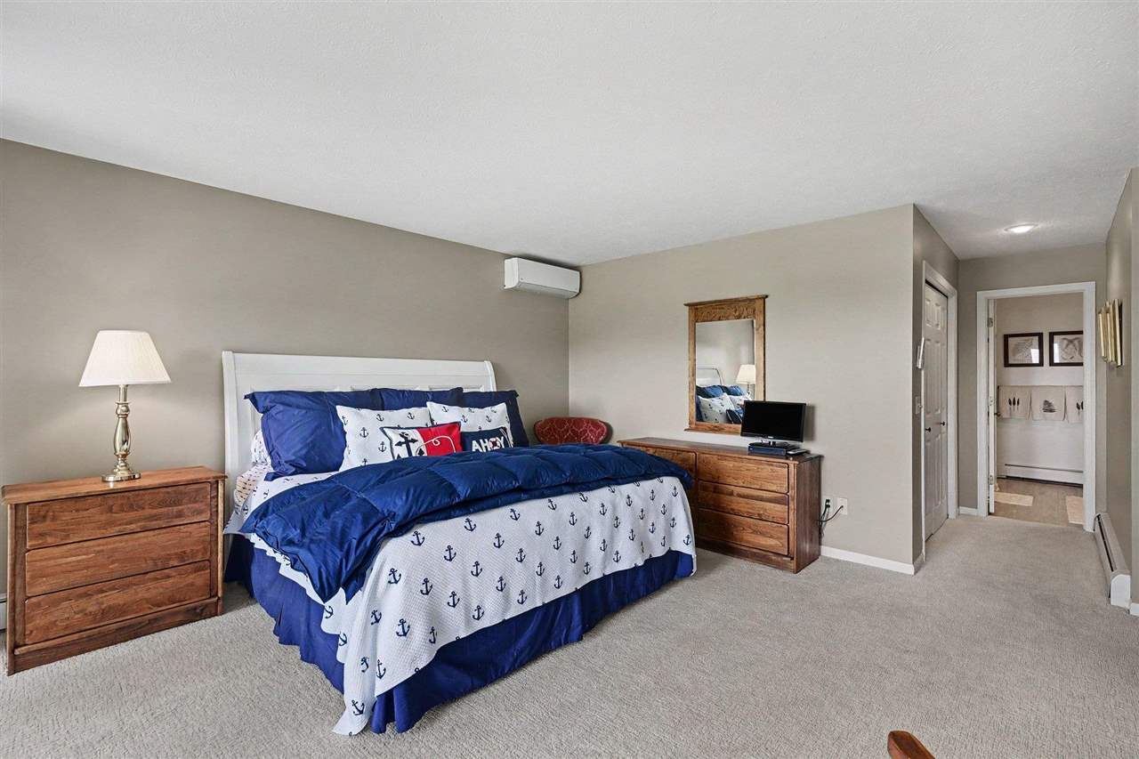 5463 Windigo Harbor Springs MI 49740