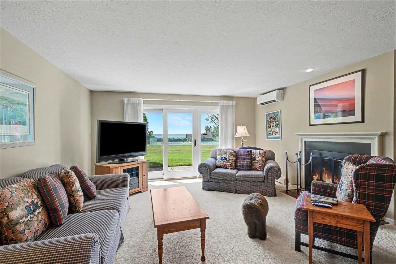 5463 Windigo Harbor Springs MI 49740