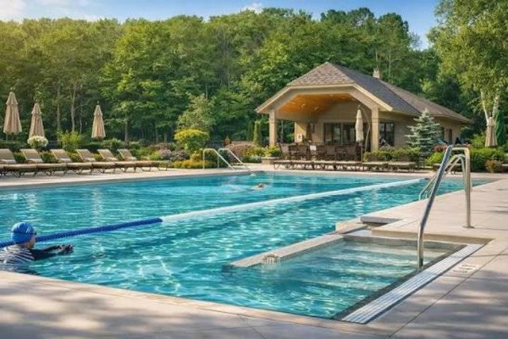 818 Fairways Harbor Springs MI 49740