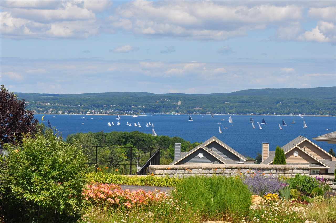 800 Maple Leaf Lane Petoskey MI 49770