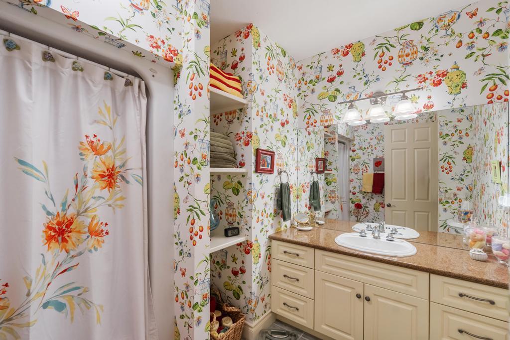 800 Maple Leaf Lane Petoskey MI 49770