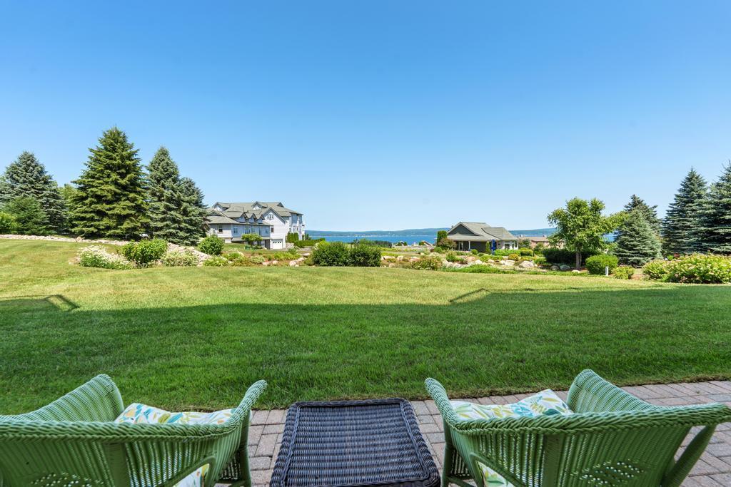 800 Maple Leaf Lane Petoskey MI 49770