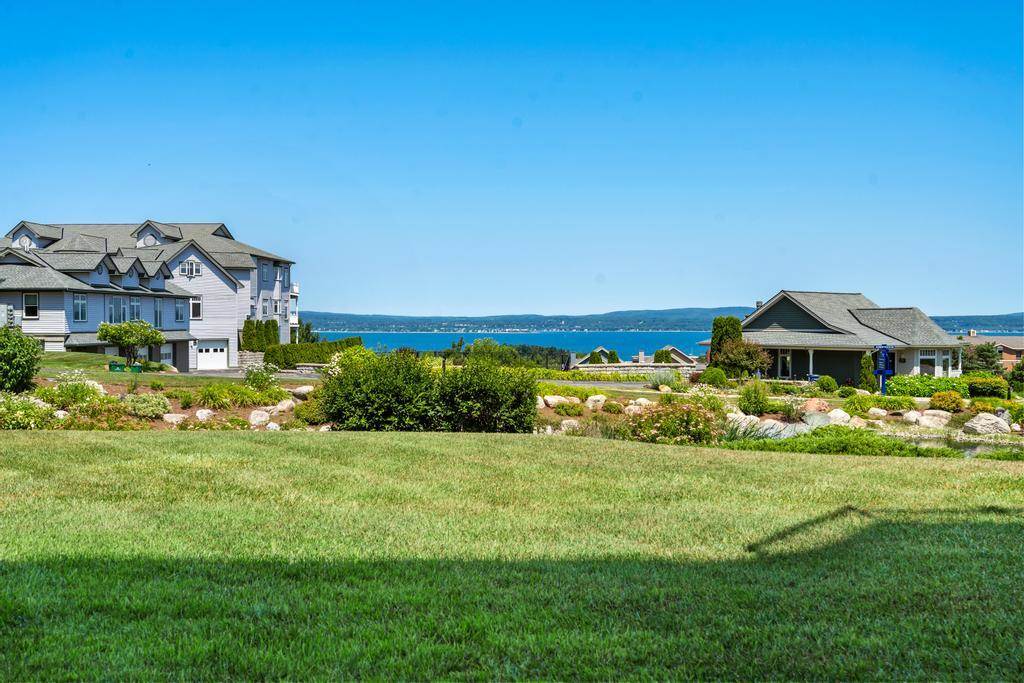 800 Maple Leaf Lane Petoskey MI 49770