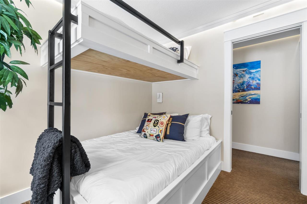 02655 Condo Loop Drive Boyne Falls MI 49713