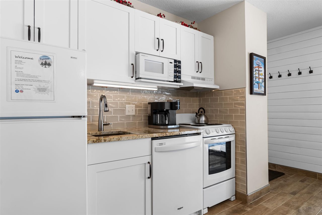 02655 Condo Loop Drive Boyne Falls MI 49713