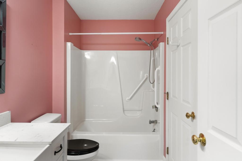 2015 Woods Lane Petoskey MI 49770