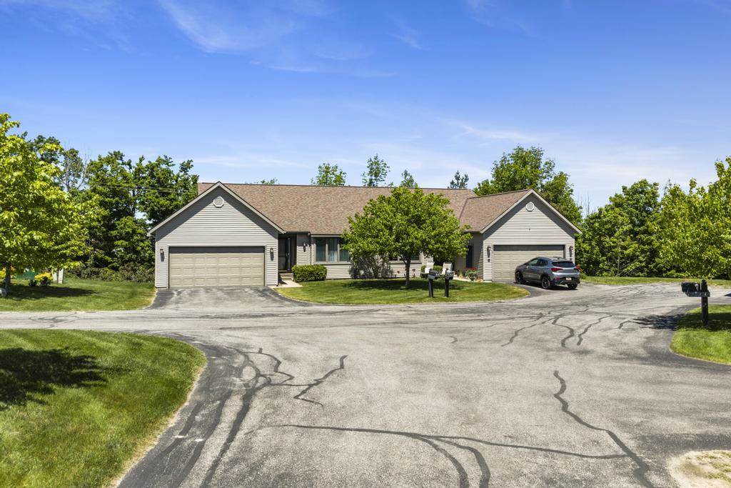 2015 Woods Lane Petoskey MI 49770