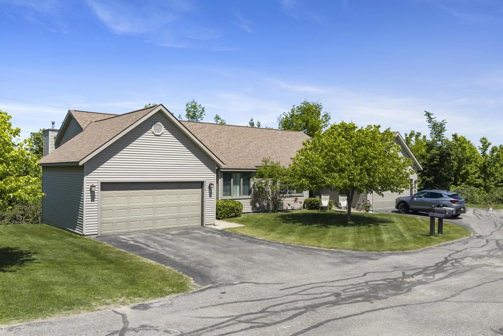 2015 Woods Lane Petoskey MI 49770