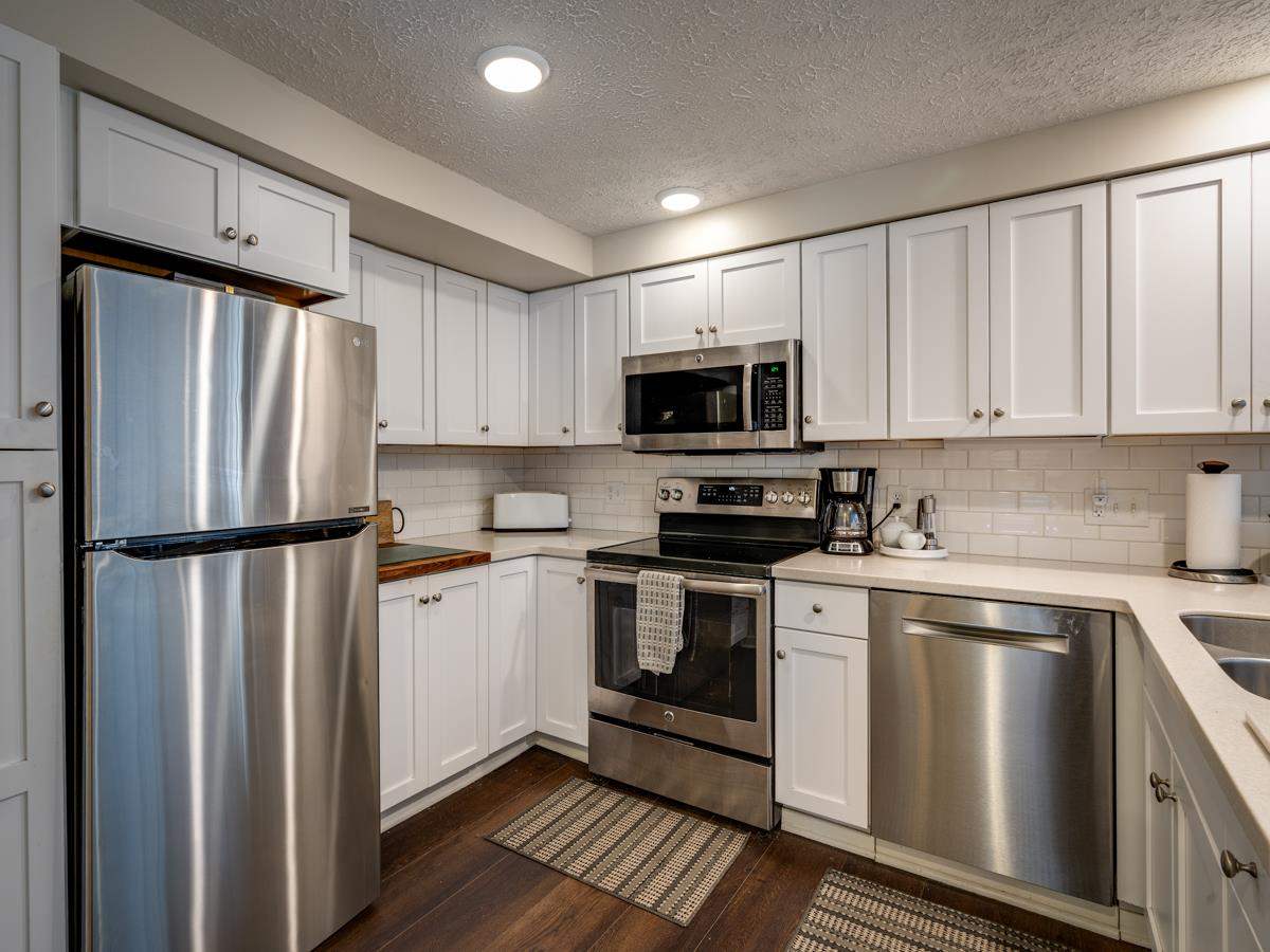 4749 S Pleasantview Road Harbor Springs MI 49740