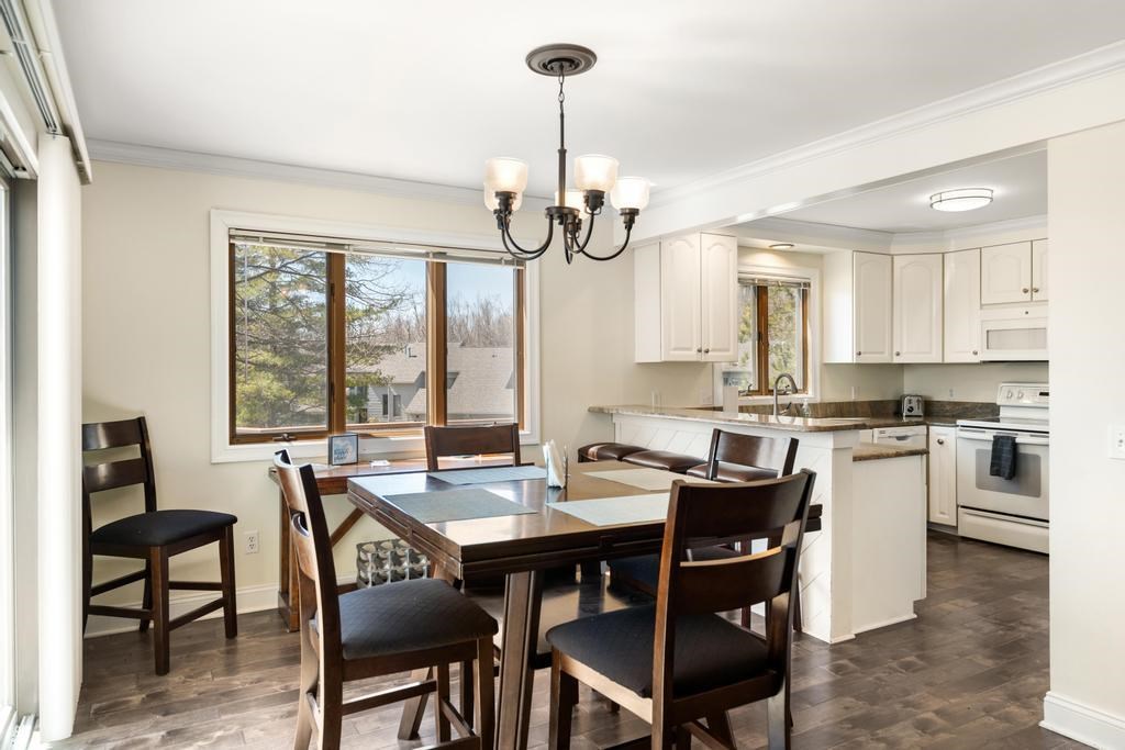 1185 Hideaway Valley Drive Harbor Springs MI 49740