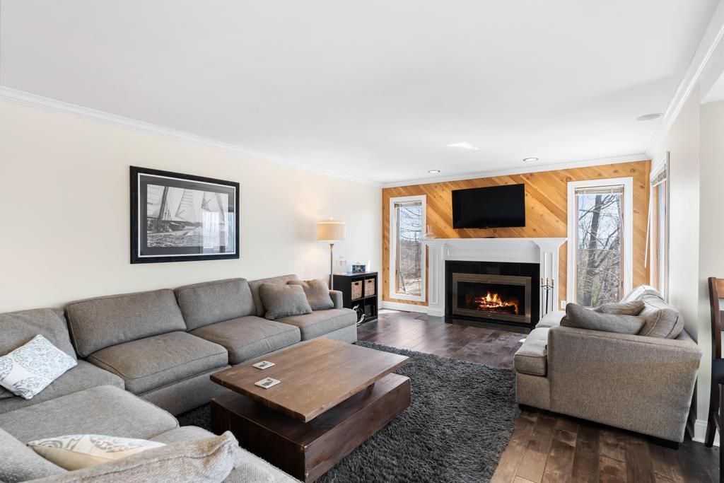1185 Hideaway Valley Drive Harbor Springs MI 49740